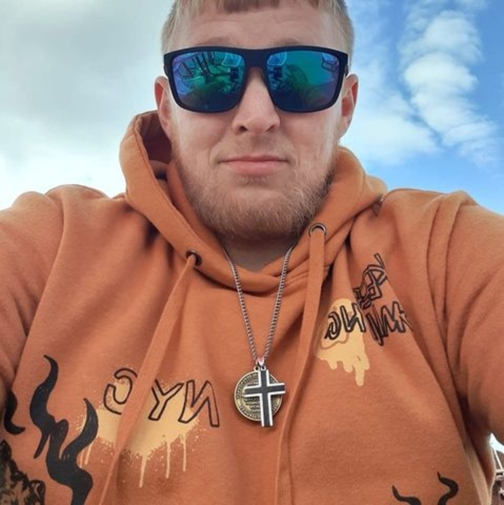Meet your Posher, Cody